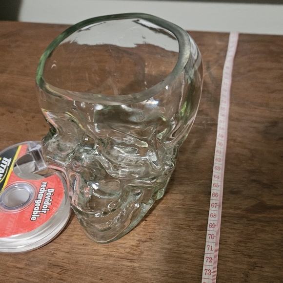 Clear glass skull - Picture 5 of 7